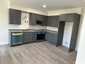 10 Franklin Ave in Revere, MA - Building Photo - Building Photo