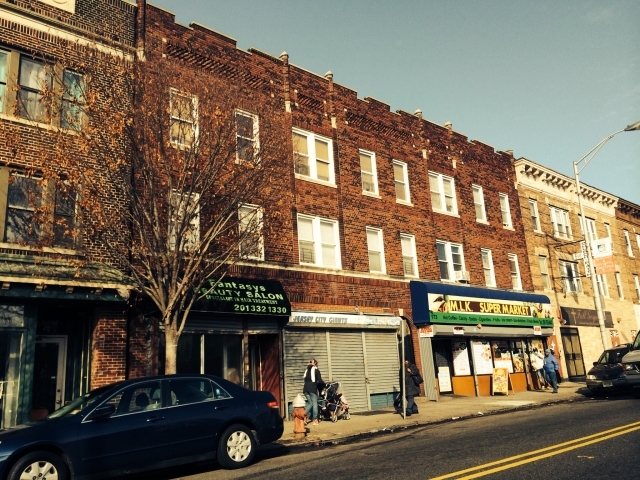 171-175 Martin Luther King Jr Dr in Jersey City, NJ - Building Photo - Building Photo