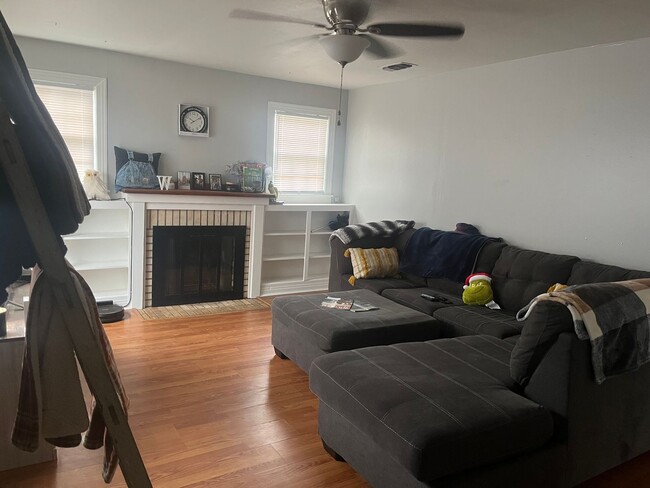 property at 318 Main St