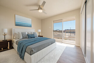 Monterey Manor Apartments in Albuquerque, NM - Building Photo