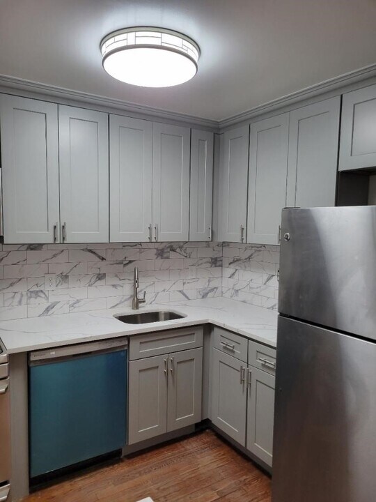 121 Depew Ave, Unit C in Nyack, NY - Building Photo