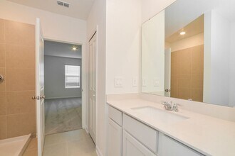 1558 Jessica Blvd in Winter Haven, FL - Foto de edificio - Building Photo