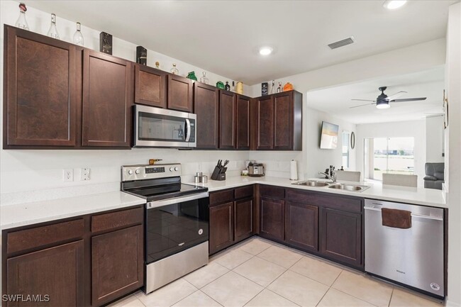 property at 3198 Cozumel Ct