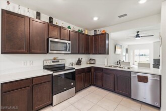 3198 Cozumel Ct in Cape Coral, FL - Building Photo - Building Photo