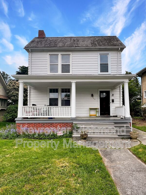 property at 2806 Hawthorne Ave