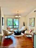 9874 Campbell Cir in Naples, FL - Building Photo