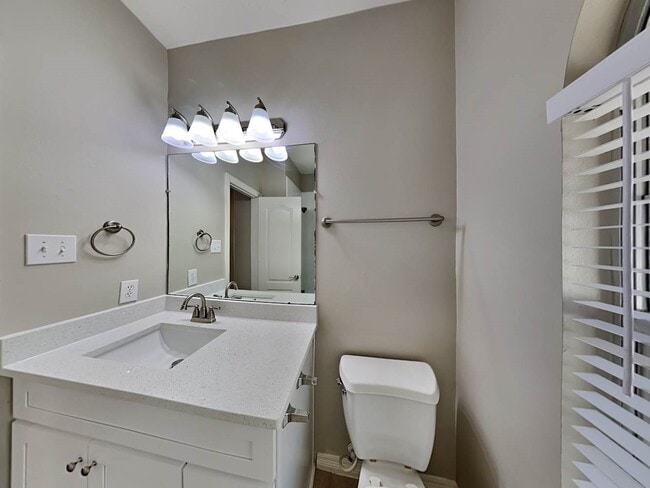 property at 28919 Hidden Lake Ct