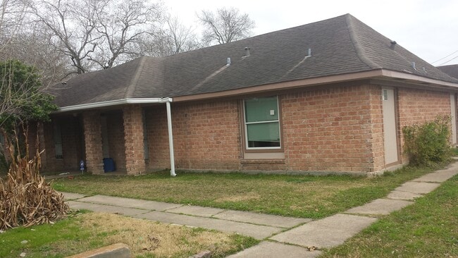 property at 6630 W Fuqua St