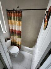 1140 NW 18th Pl in Miami, FL - Building Photo - Building Photo