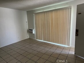 686 E Cottonwood Rd, Unit 5 in Palm Springs, CA - Building Photo - Building Photo