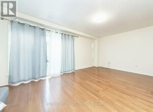 26 Enclave Mews in Toronto, ON - Building Photo - Building Photo