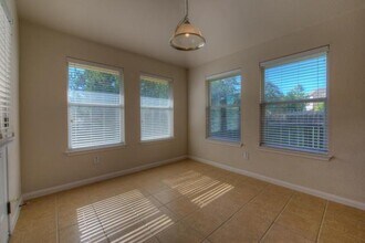 225 Lexington Dr in Austin, TX - Building Photo - Building Photo