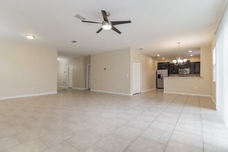 16104 Yelloweyed Dr in Clermont, FL - Building Photo - Building Photo
