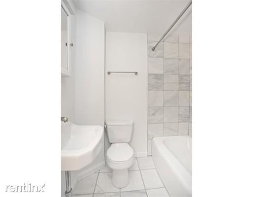 13 Seckel St-Unit -# 1 in Cambridge, MA - Building Photo - Building Photo