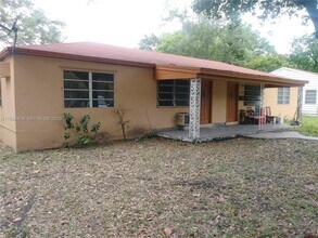 1541 NE 131st Ln in North Miami, FL - Building Photo - Building Photo