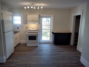 17 W 27th St in Minneapolis, MN - Foto de edificio - Building Photo