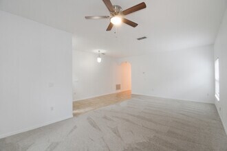 4306 Hidden Meadow Dr in Kissimmee, FL - Building Photo - Building Photo