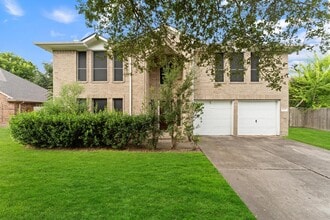 1835 Taylor Creek Dr in Fresno, TX - Building Photo - Building Photo