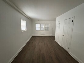 559 2nd Ave, Unit 5 in Long Branch, NJ - Building Photo