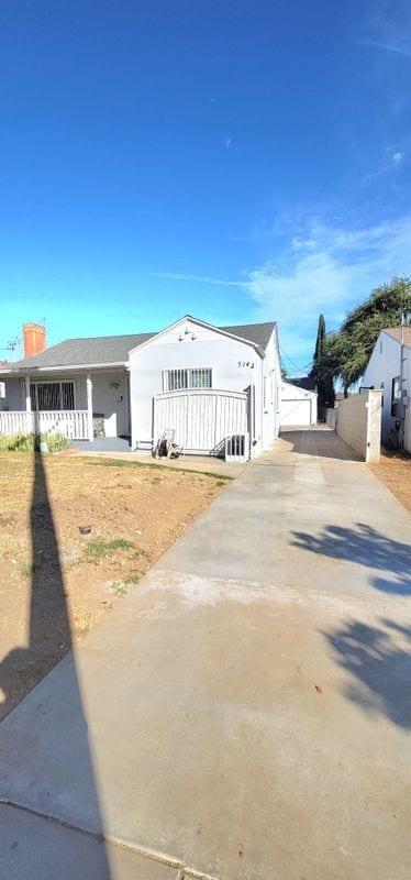 712 S 8th St in Alhambra, CA - Building Photo - Building Photo
