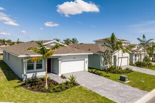 Palm Greens at Villa Del Ray Apartments