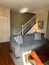 5604 Fair Oaks St in Pittsburgh, PA - Building Photo - Building Photo