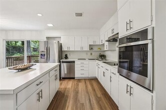 3705 Donaldson Dr NE in Atlanta, GA - Building Photo - Building Photo