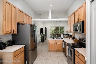 294 Brandy Creek Cir SE in Palm Bay, FL - Building Photo - Building Photo