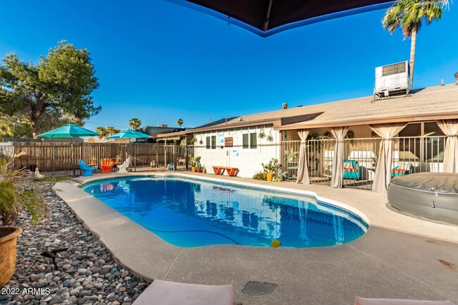 12728 N 40th Pl in Phoenix, AZ - Building Photo - Building Photo