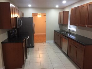 22447 SW 56th Ave in Boca Raton, FL - Building Photo - Building Photo