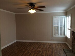 9437 Sierra Summit Ave in Las Vegas, NV - Building Photo - Building Photo