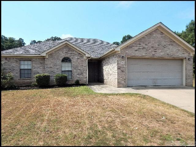 451 Wisteria Dr in Bauxite, AR - Building Photo