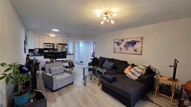 101 E McNab Rd in Pompano Beach, FL - Building Photo - Building Photo