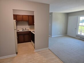 308 Laval Hts, Unit #31 in Versailles, KY - Building Photo - Building Photo