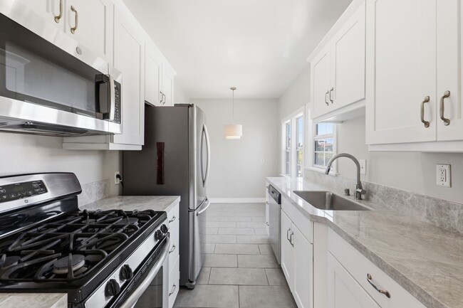 5248 W Olympic Blvd, Unit 5248