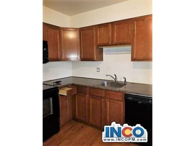 property at 1925 S Depew St