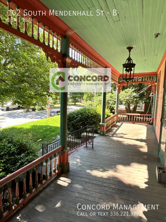 102 S Mendenhall St-Unit -B in Greensboro, NC - Building Photo - Building Photo