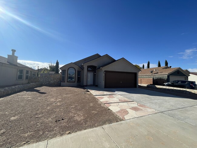 14344 Desert Shadow Dr in Horizon City, TX - Building Photo - Building Photo