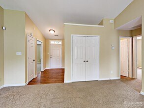 6211 Whispering Brook Ct in Charlotte, NC - Building Photo - Building Photo