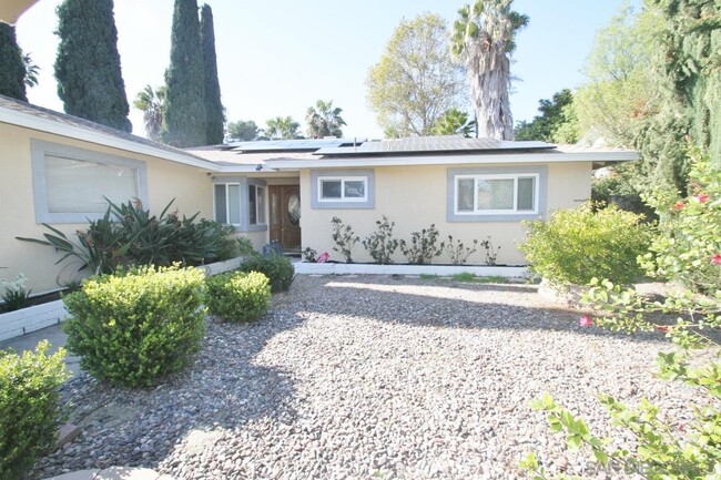 15170 Andorra Way in San Diego, CA - Building Photo - Building Photo