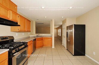 7612 Constantinople Ave in Las Vegas, NV - Building Photo - Building Photo