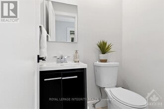 10 Quill St in Ottawa, ON - Building Photo - Building Photo