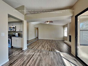 4901 Evergreen Glen Dr in Las Vegas, NV - Building Photo - Building Photo