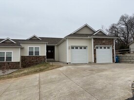 205 Ridgeview Dr in Battle Creek, MI - Building Photo