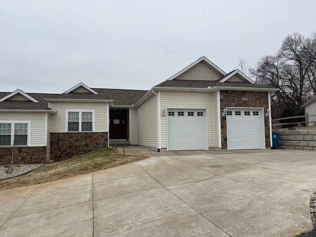 property at 205 Ridgeview Dr