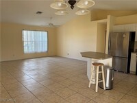 3630 SW 15th Pl in Cape Coral, FL - Foto de edificio - Building Photo