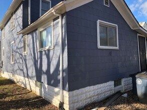 387 Cleveland St in Akron, OH - Building Photo - Building Photo