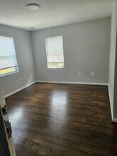 3039 30th St SE, Unit #4 in Washington, DC - Foto de edificio - Building Photo