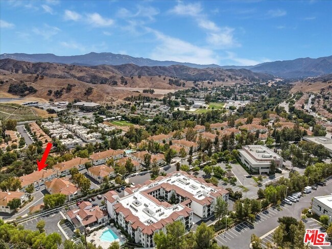 4240 Lost Hills Rd in Calabasas, CA - Building Photo - Building Photo