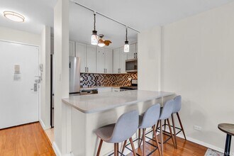 340 E 93rd St in New York, NY - Building Photo - Building Photo